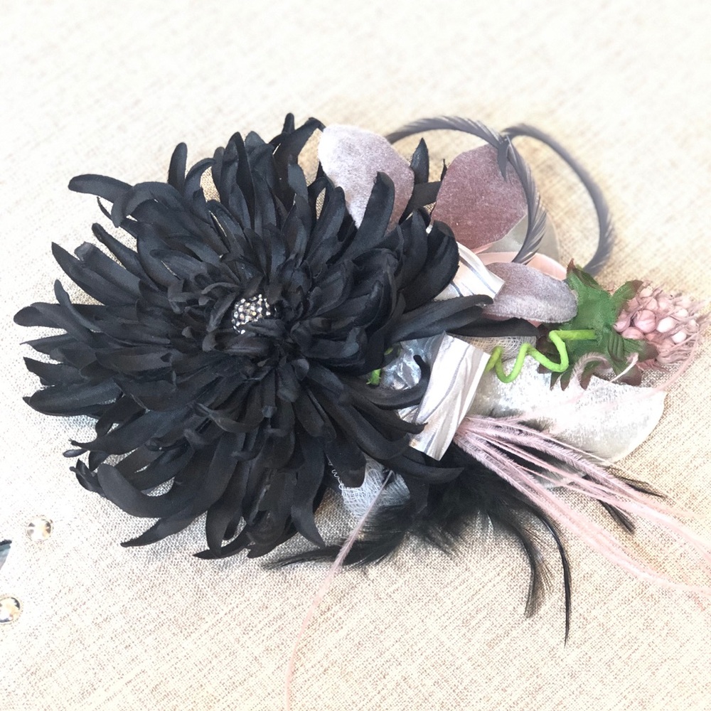 Feathers Fascinator Hat